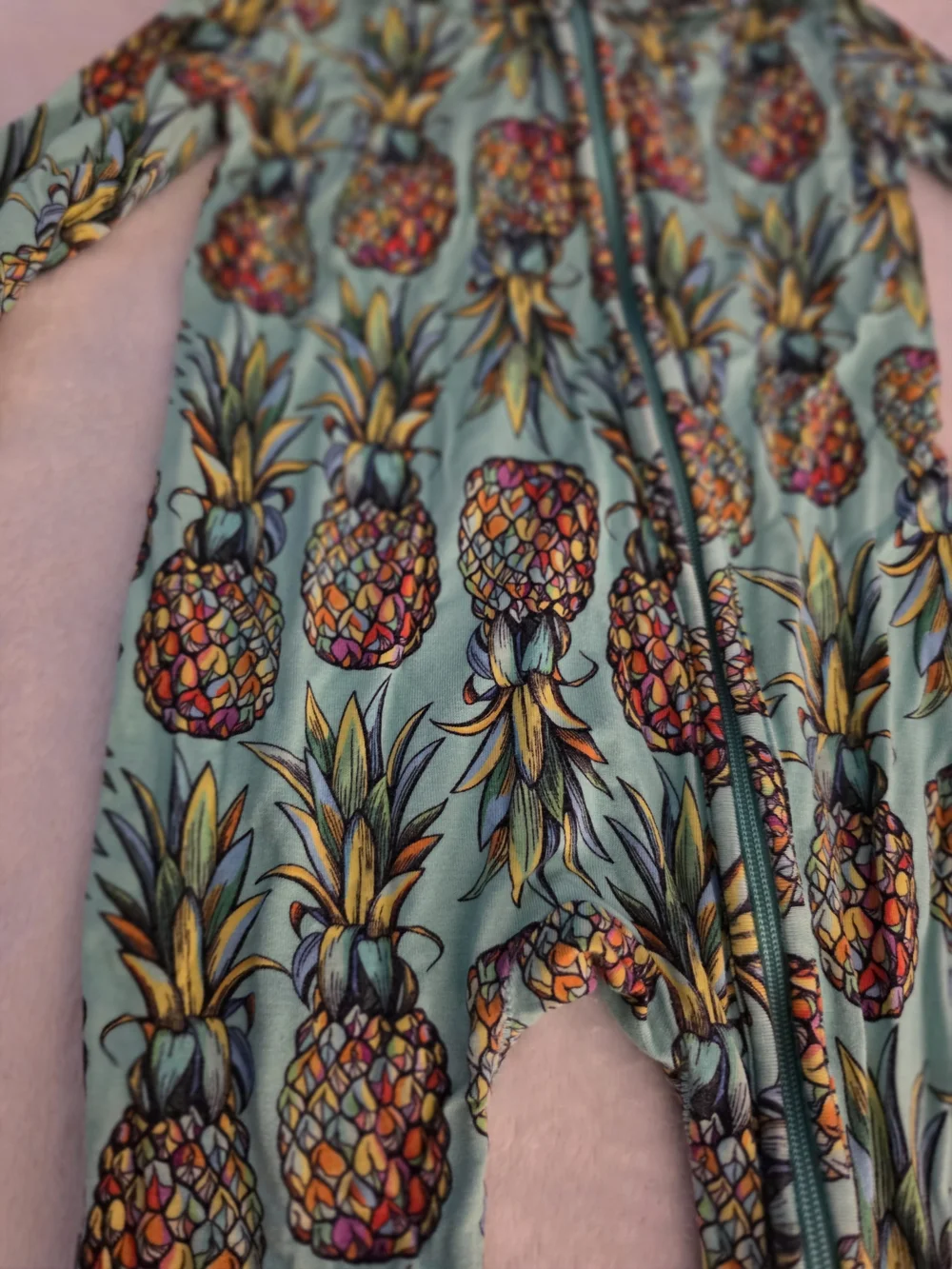 Bums & Roses Feelin' Pine Bamboo Zippy 6-9m